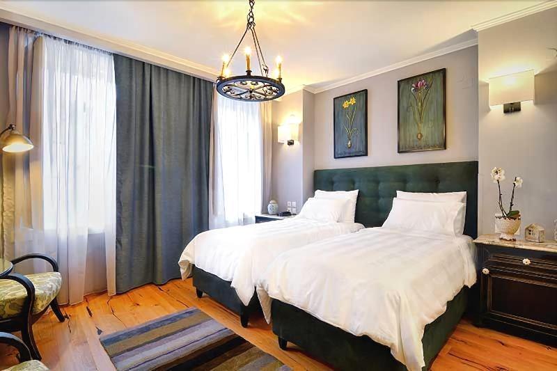 Antique Hotel 5*