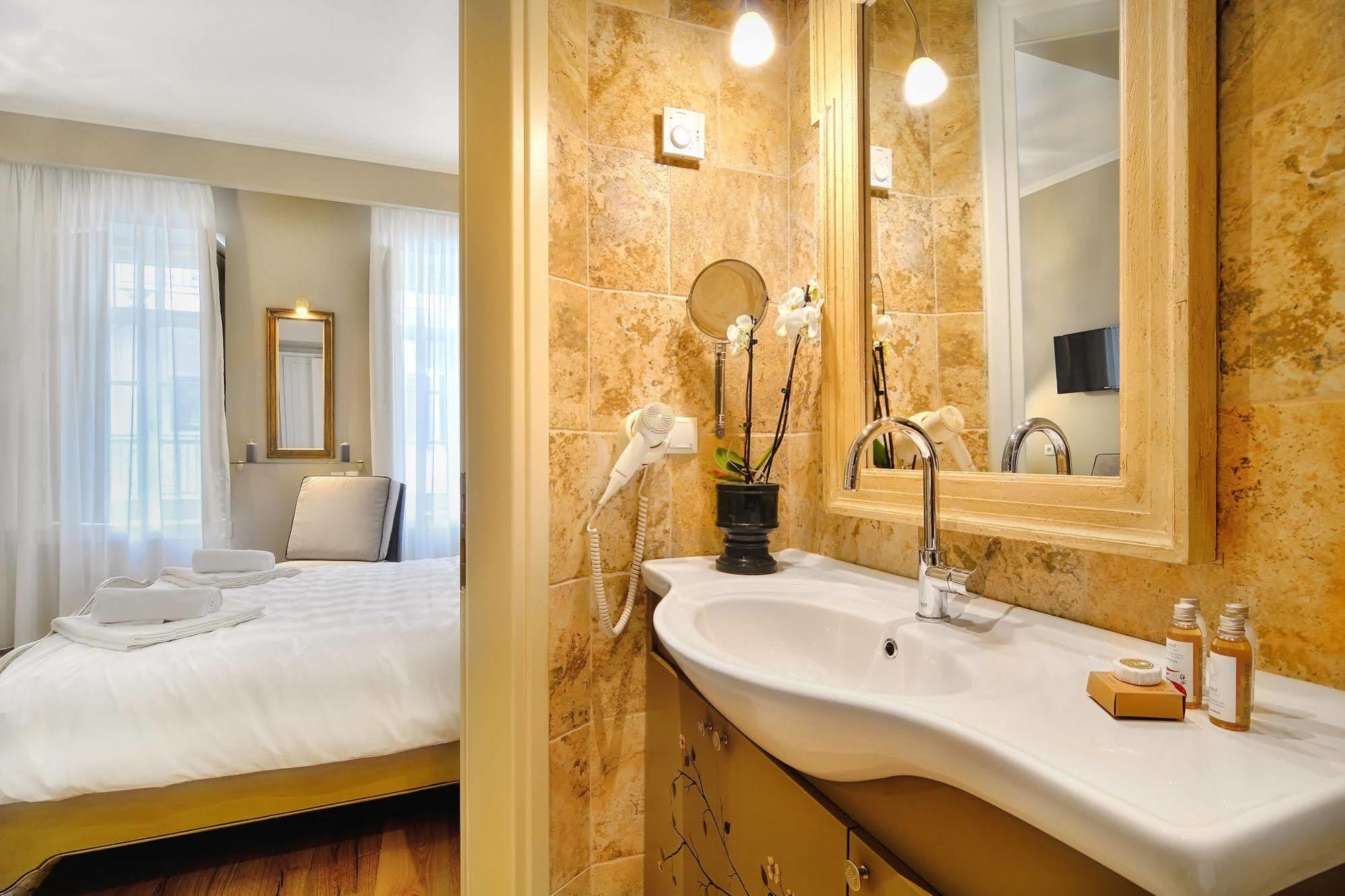 Antique Hotel 5*