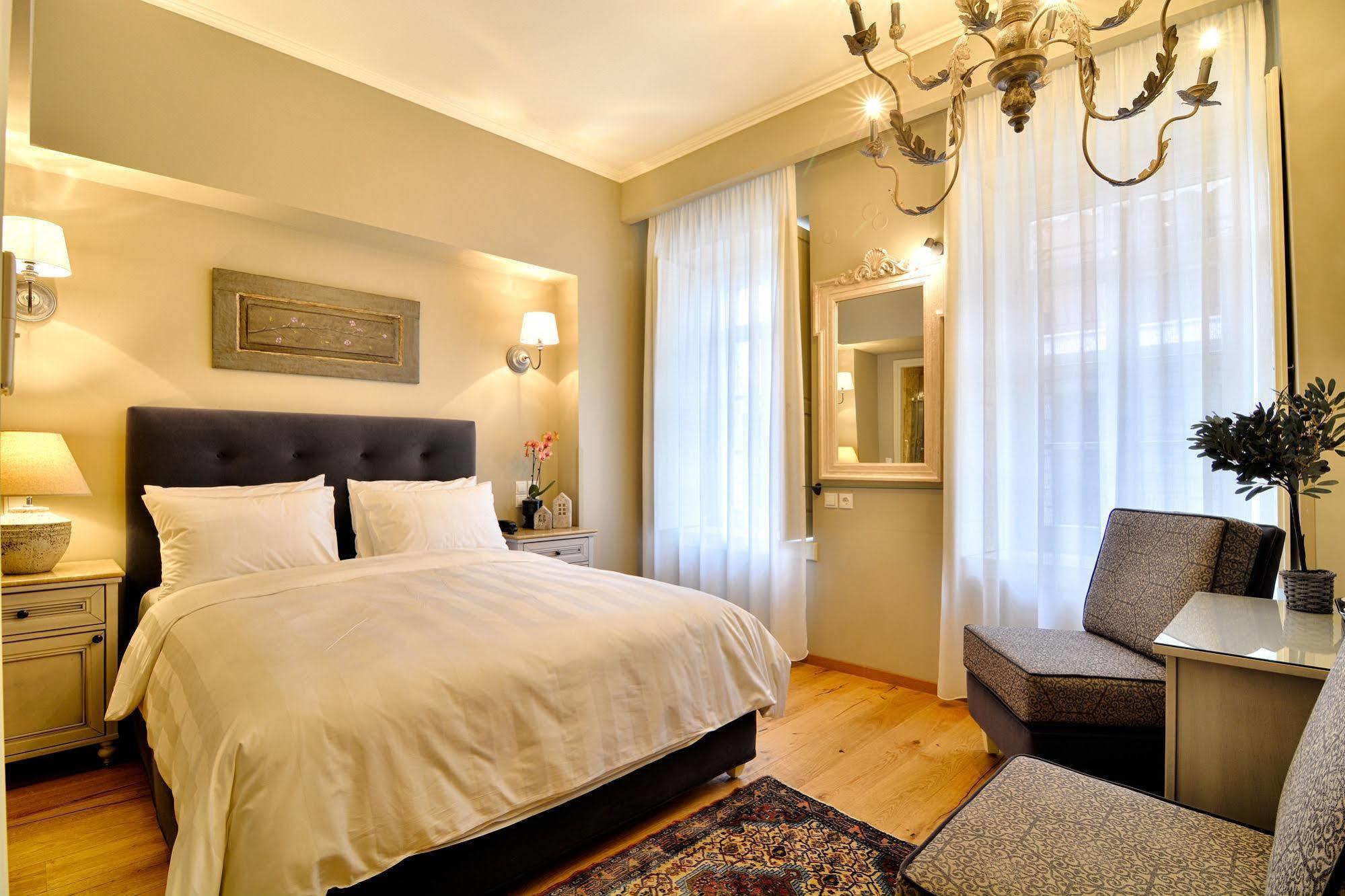 Antique 5*